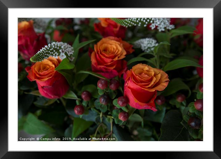 red roses in bouquet Framed Mounted Print by Chris Willemsen