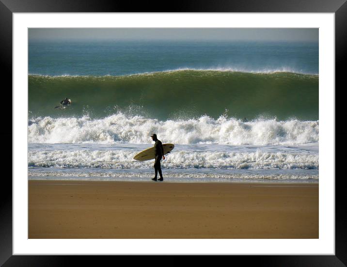 Surf's Up! Framed Mounted Print by graham young