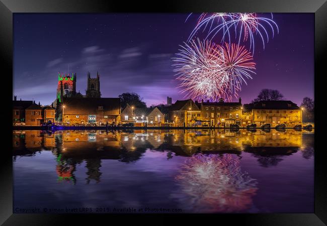 Kings Lynn firework display over town and river Framed Print by Simon Bratt LRPS