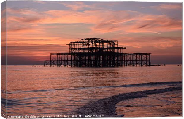 Love on the Beach - St Valentine's Day on Brighton Canvas Print by robin whitehead