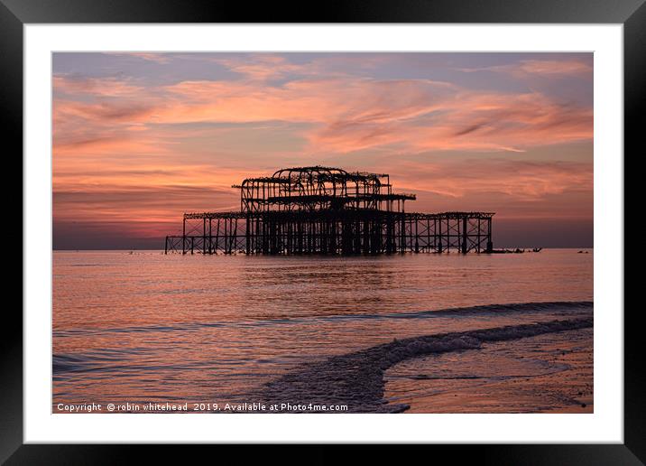 Love on the Beach - St Valentine's Day on Brighton Framed Mounted Print by robin whitehead