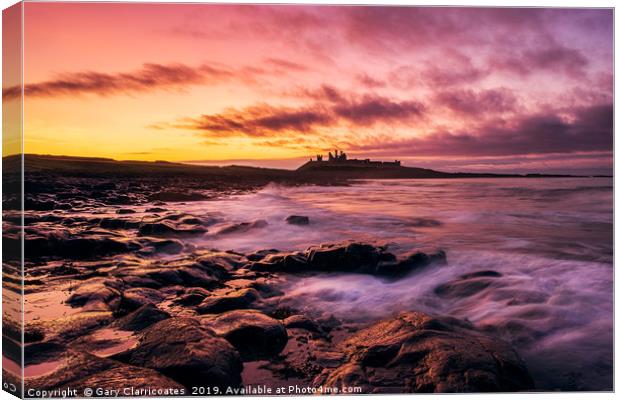 Last Light at Dunstanburgh Canvas Print by Gary Clarricoates