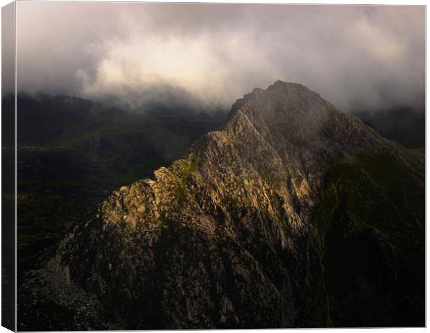 Tryfan Canvas Print by Kevin OBrian