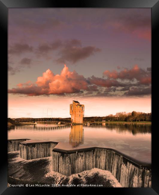 Majestic Sunset at Strathclyde Park Framed Print by Les McLuckie