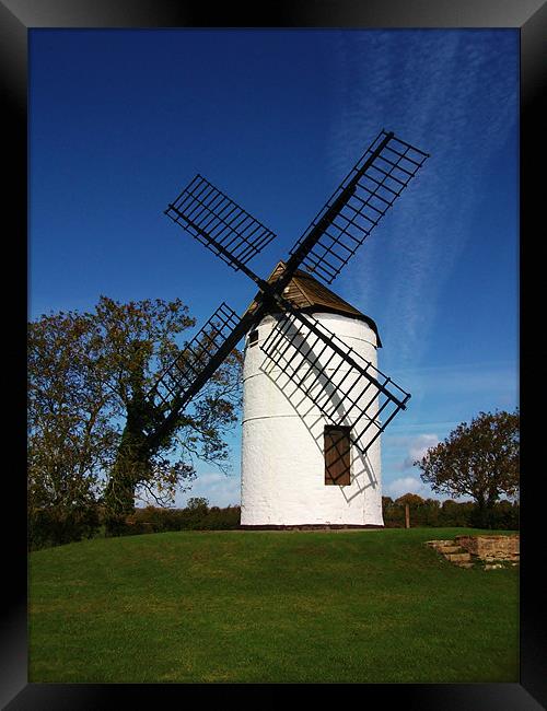 The windmill at Chapel Allerton 2 Framed Print by Susie Hawkins