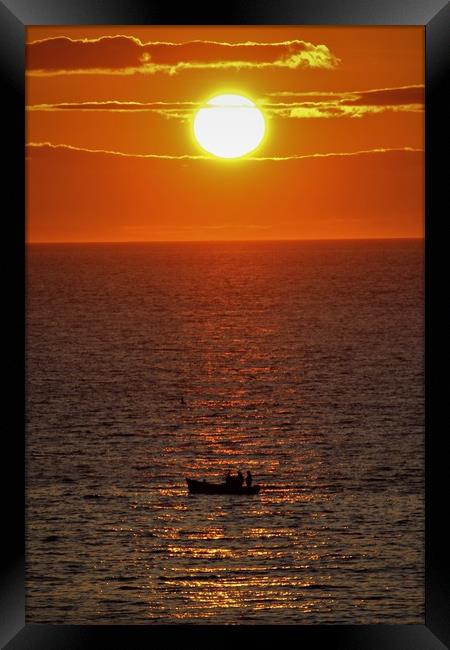 Last Light  Framed Print by alan todd