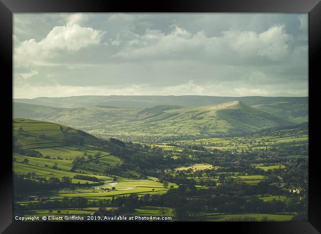 River Derwent leading to Win Hill Framed Print by Elliott Griffiths