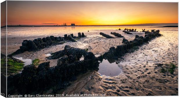 The Redcar Wreck Canvas Print by Gary Clarricoates