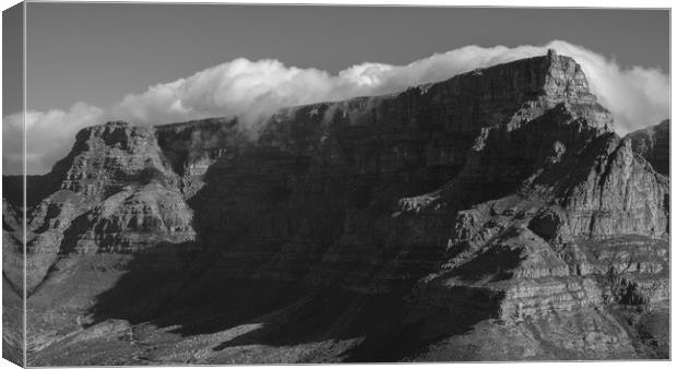 Table Mountain Canvas Print by Rob Evans
