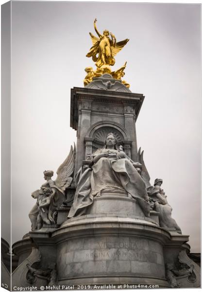 The Victoria Memorial, front of Buckingham Palace Canvas Print by Mehul Patel
