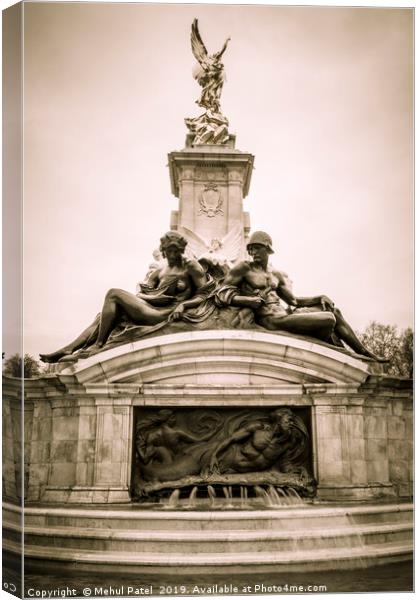 Vintage image look of Statues and water feature Canvas Print by Mehul Patel