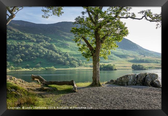 CRUMMOCK WATER LAKESIDE Framed Print by Linda Ullathorne