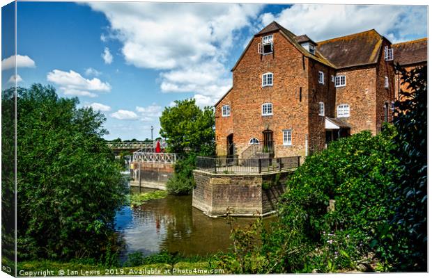 The Abbey Mill At Tewkebury Canvas Print by Ian Lewis