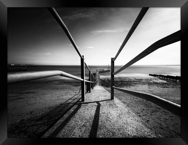 Western Undercliff Breakwater Framed Print by Sam Bradley