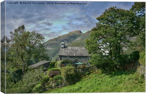Great Langdale in the lake disrtict Canvas Print by Derrick Fox Lomax