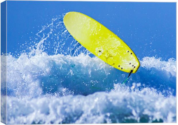 Wipeout.  Canvas Print by Ian Taylor