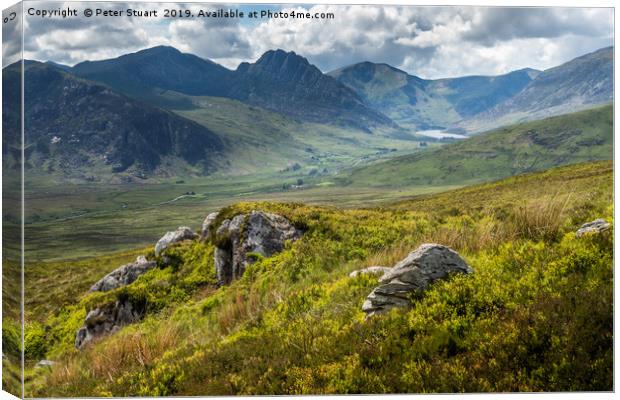 Tryfan and the Snowdonia Mountains Canvas Print by Peter Stuart