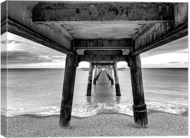 Deal Pier Canvas Print by Perry Johnson