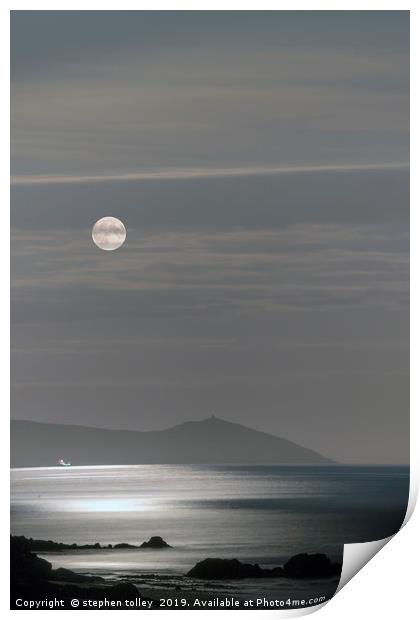 Harvest Moon rises over the Rame Head peninsula Print by stephen tolley