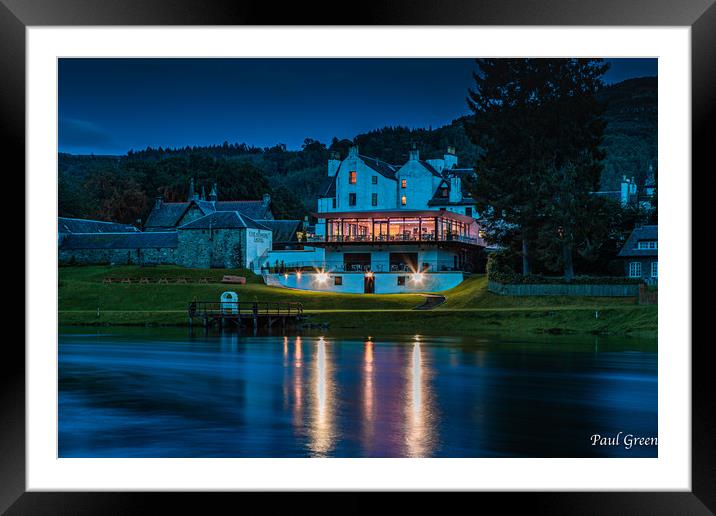 Kenmore Hotel at night Framed Mounted Print by paul green