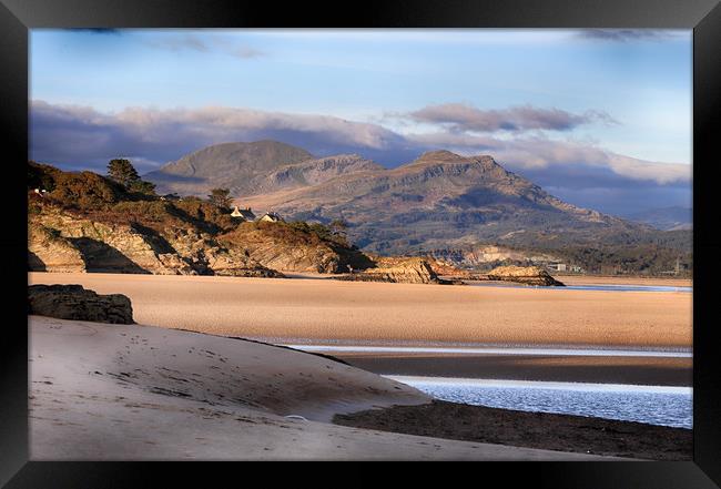 Back Rock Sands Framed Print by Ceri Jones