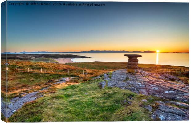 Beautiful sunset at Redpoint near Gairloch  Canvas Print by Helen Hotson