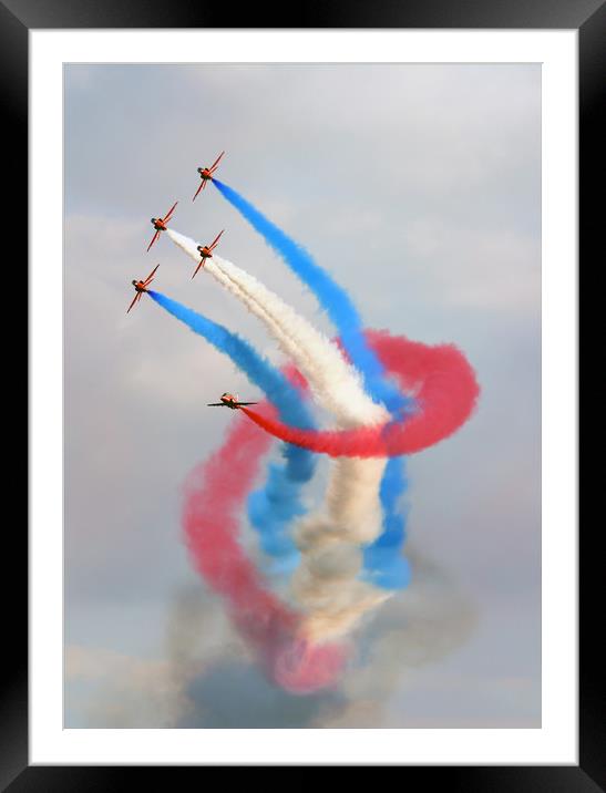 The Red Arrows Framed Mounted Print by Jason Green