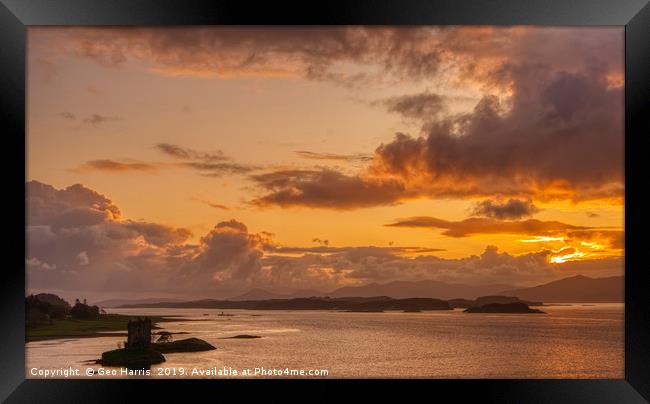 Sunset at Castle Stalker Framed Print by Geo Harris