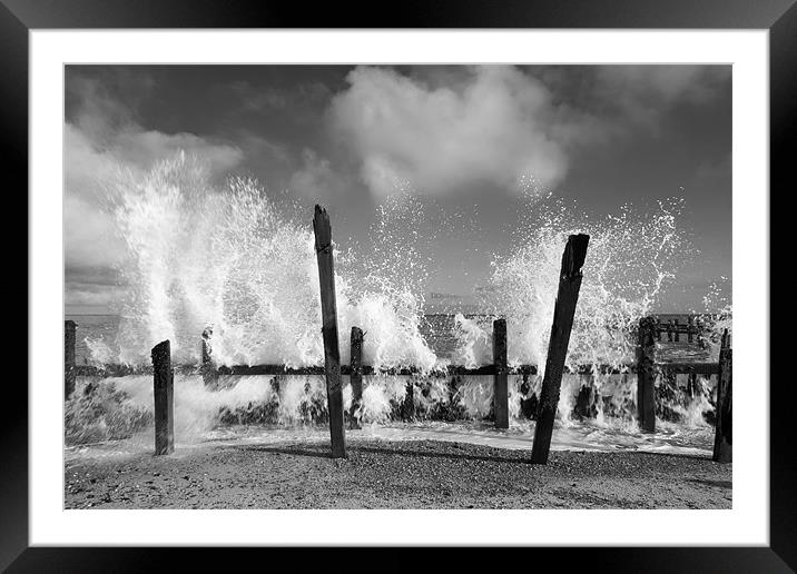 The Splash ..... Happisburgh, Norfolk Framed Mounted Print by Dave Turner