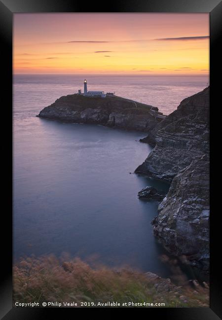 South Stack Lighthouse at Sunset, Anglesey. Framed Print by Philip Veale
