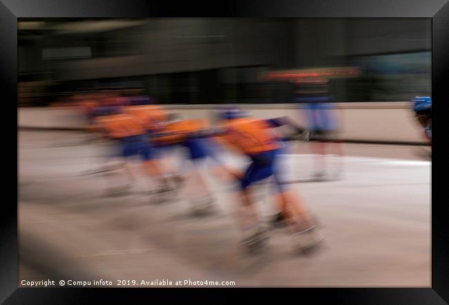 man indoor speedskating Framed Print by Chris Willemsen