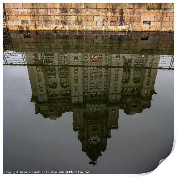 Liver Building in Reflection Print by mark Smith