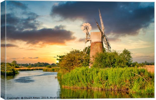Windmill at Sunset  Canvas Print by Stuart Atton