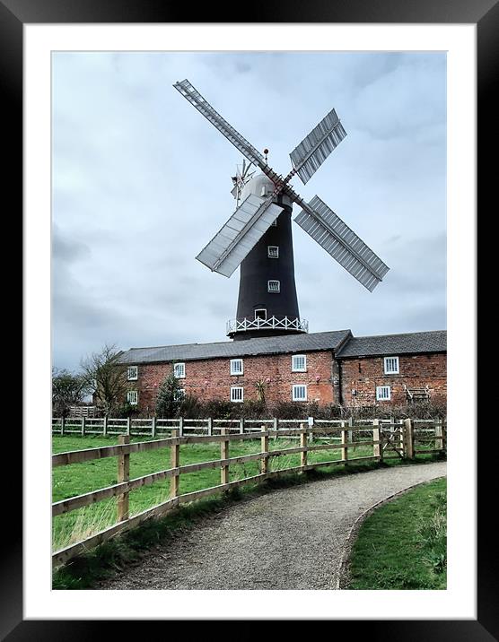 Skidby Windmill Framed Mounted Print by Sarah Couzens