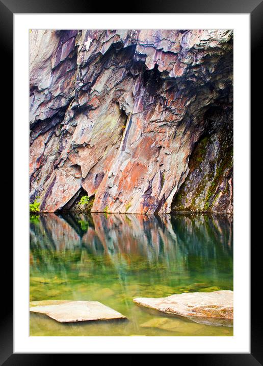 The colourful cave Framed Mounted Print by David McCulloch