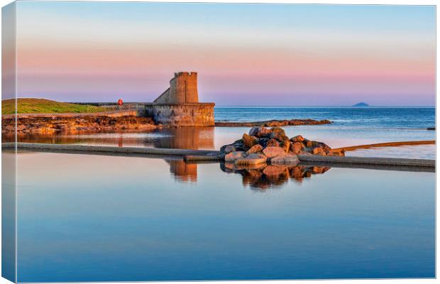 Saltcoats Sunset Canvas Print by Valerie Paterson