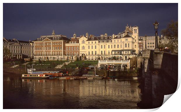 England: Stormy sky over Richmond-on-Thames, Surre Print by David Bigwood
