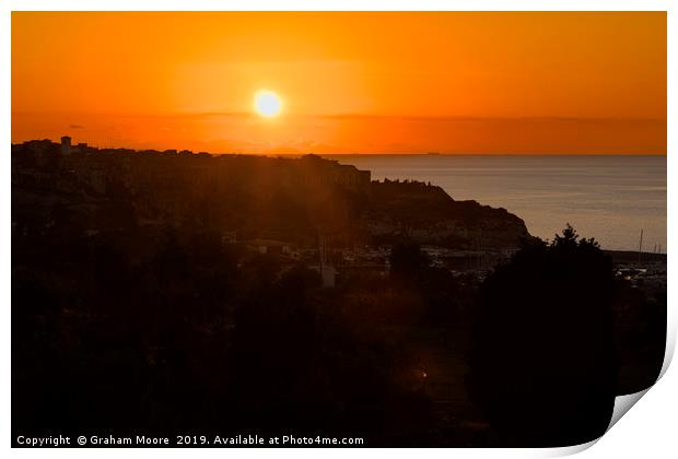 Tropea sunset Print by Graham Moore