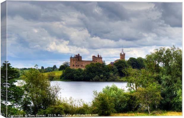 Linlithgow Palace and Church Canvas Print by Tom Gomez