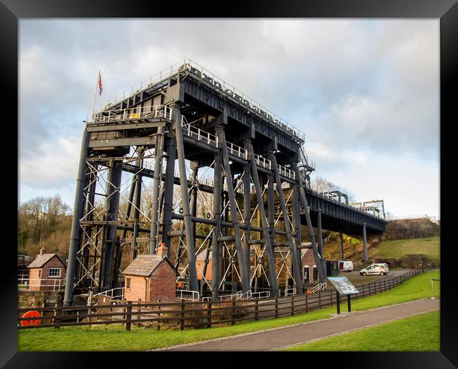 Anderton Boat Lift near Northwich, Cheshire. Framed Print by Andy Heap