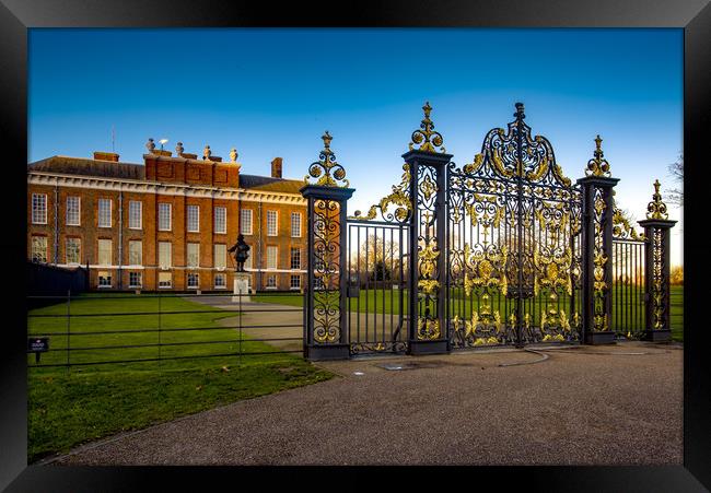 Kensington Palace entrance gates Framed Print by Steve Mantell