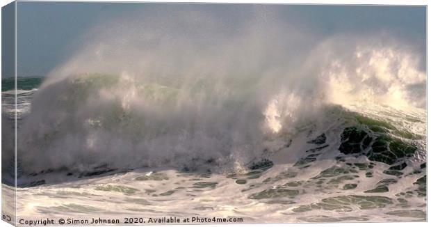 Breaking wave Canvas Print by Simon Johnson