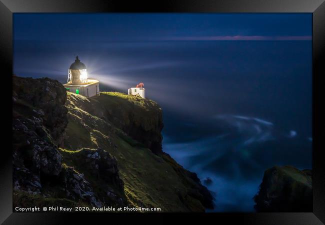 St Abbs lighthouse Framed Print by Phil Reay