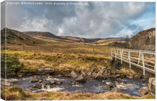 Pennine Way to Cronkley Fell, Teesdale Canvas Print by Richard Laidler