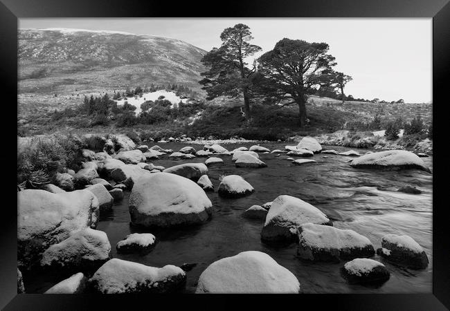 Snowy Glen Lui Framed Print by Pawel Burdzynski