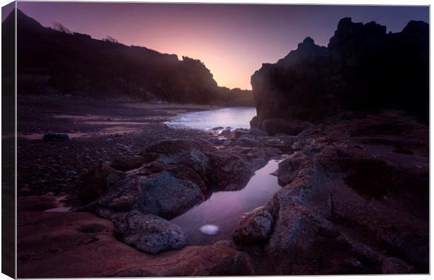 Donkey Rock sunrise Canvas Print by Leighton Collins