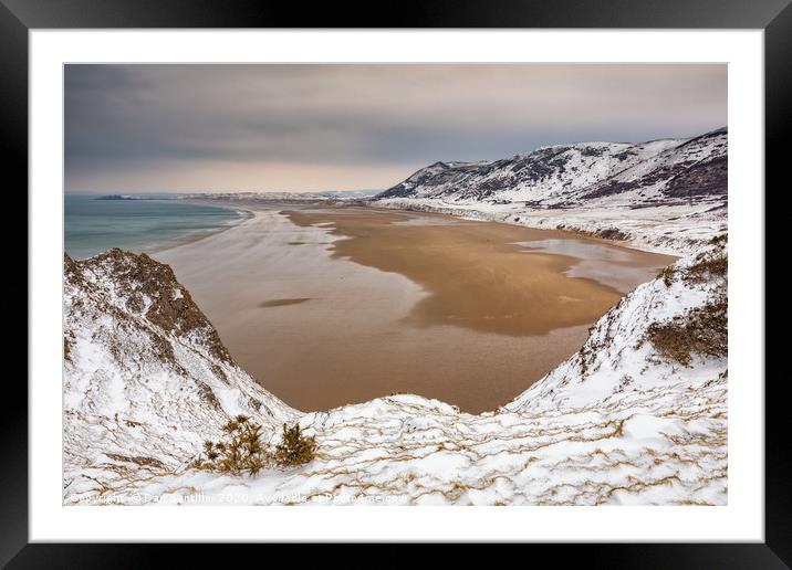 Rhossili Bay in the winter Framed Mounted Print by Dan Santillo