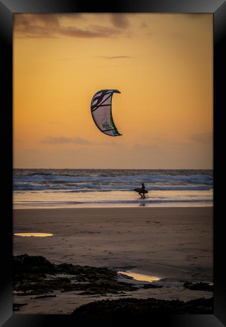 Kite surf Framed Print by Gary Schulze
