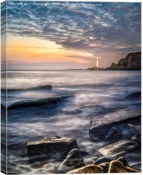 St Marys Lighthouse from Old Hartley  Canvas Print by K7 Photography