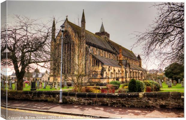 Dunblane Cathedral Canvas Print by Tom Gomez